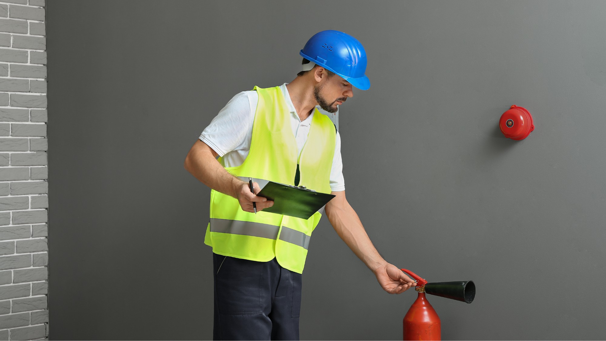 Unlocking Safety: The Imperative of First Aid supervisors Training - First Aid Training Article