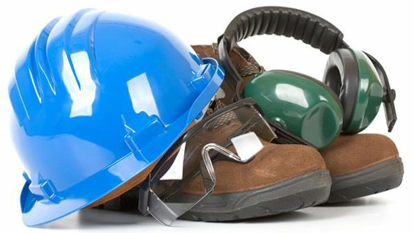 Essential PPE Awareness Training: Your Guide to Safety Certification Online in Ireland - First Aid Training Article